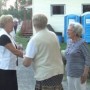 Pauline Marois et les députés du PQ rencontrent des militants lors d’un BBQ à Valleyfield