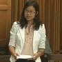 Anne Quach s’inquiète du coût des médicaments