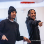 Les Twins de passage dans une école primaire du CSSVT