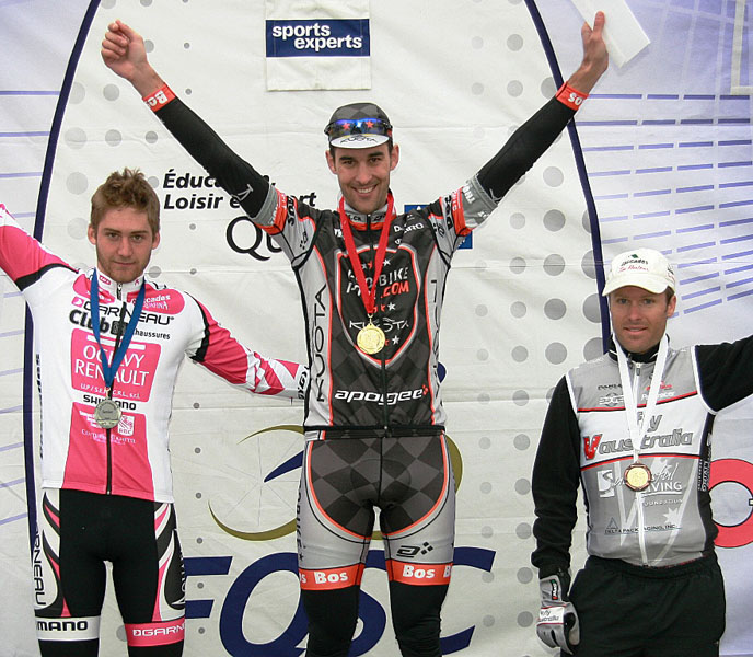 Gagnants 2009 GP Cycliste de Ste-Martine HugoHoule Jean-FrancoisLaroche et CharlesDionne photo veloptimum_net