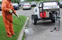 Nouvel appareil pour contrer l'herbe à poux - Photo  INFOSuroit.com