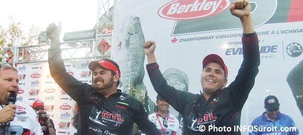 Jason_Gramada-et-Nicolas_Gendron-gagnants-Berkley_B1-2011-Photo_INFOSuroit-com_