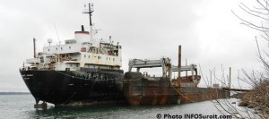 Beauharnois-Kathryn_Spirit-et-reste-de-cargo-dec2011-Photo-INFOSuroit_com