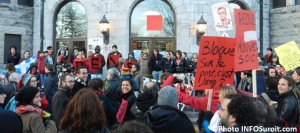 Manifestation des etudiants College Valleyfield Photo INFOSuroit_com_