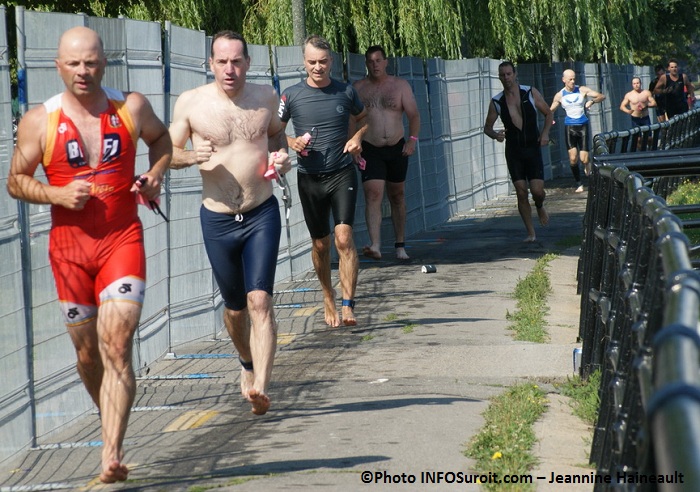 Triathlon-Valleyfield-aout-2012-hommes-courses-a-pied-Photo-INFOSuroit-com_Jeannine-Haineault