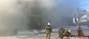 ncendie-feu-fumee-rue-Perreault-Valleyfield-pompiers-Photo-INFOSuroit_com