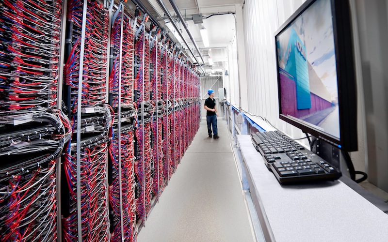 Baies-de-serveurs-du-Datacentre_OVH-Canada-Photo-courtoisie-publiee-par-INFOSuroit_com Baies-de-serveurs-du-Datacentre_OVH-Canada-Photo-courtoisie-publiee-par-INFOSuroit_com