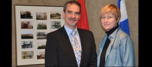 Chateauguay-Daniel_Carrier-nouveau-dg-et-Nathalie_Simon-mairesse-Photo-courtoisie-publiee-par-INFOSuroit