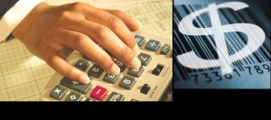 calculatrice-finance-argent-etats-financiers-comptable-et-signe-de-collar-Images-CPA-publiees-par-INFOSuroit