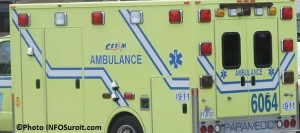 Ambulance-CETAM-Paramedic-blesses-accident-Photo-INFOSuroit_com