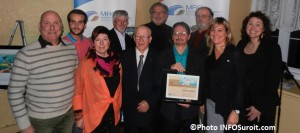 Membres-Conseil-de-la-culture-de-la-MRC-avec-C_Haineault-S_Dorais-et-le-laureat-Marcel_Labelle-Photo-INFOSuroit