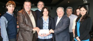 Les-7-maires-de-la-MRC-Beauharnois-Salaberry-avec-Katia_Isabelle-de-L-Antichambre-12-17-Photo-courtoisie