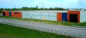 Entreprise-Robert-Thibert-sur-autoroute-30-a-Chateauguay-Photo-courtoisie