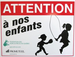 Affiche-securite-et-prevention-a-la-ferme-Agricultrices-Quebec-via-Coop