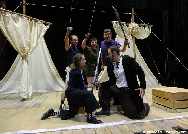 Anne_Bonny-Pirate-theatre-M_Niquette-E_Poirier-M_O_Cyr-L_Brabant-et-F_Gosselin-photo-INFOSuroit_com