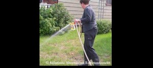 Atelier-controle-des-Vers-blancs-avec-nematodes-Valleyfield-photo-courtoisie-publiee-par-INFOSuroit