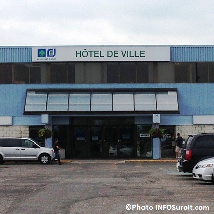 hotel-de-ville-Ville-de-Vaudreuil-Dorion-Photo-INFOSuroit_com