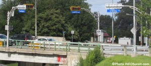 Pont Arthur-Laberge feux de circulation rues Principale D_Anjou et Salaberry Photo INFOSuroit_com