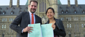 Dossier Postes Canada deputes du NPD AlexandreBoulerice et AnneQuach Photo courtoisie