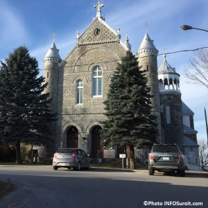 Eglise et centre communautaire de Saint-Anicet photo INFOSuroit_com