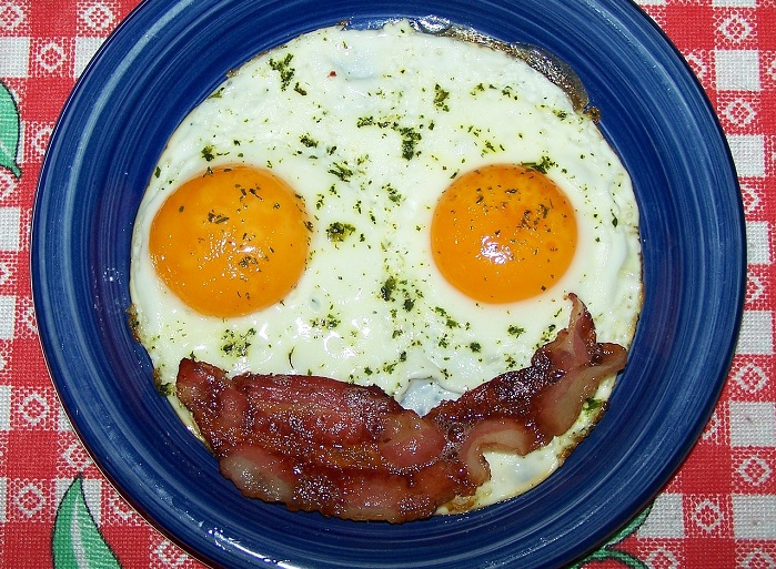 dejeuner oeufs bacon brunch Photo Pixabay