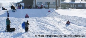 Glissade-hiver-au-parc-regional-des-iles-de-St-Timothee-Photo-INFOSuroit_com-Jeannine_Haineault