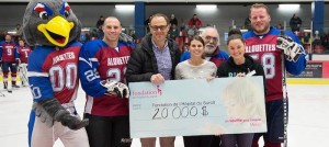 Hockey Alouettes contre Fondation Hopital remise de cheque Photo DanickDenis_com courtoisie Fondation - copie