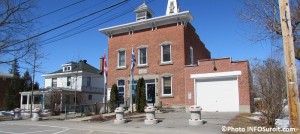 Ex-hotel-de-ville municipalite Ormstown 81 rue Lambton Photo INFOSuroit_com