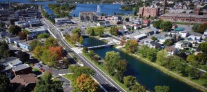 Vieux-Canal-Valleyfield-pres-Victoria-Est-Vue-des-airs-Photo-courtoisie-Ville-Valleyfield