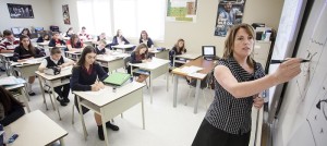 College Heritage Chateauguay classe avec enseignante et eleves Photo courtoisie
