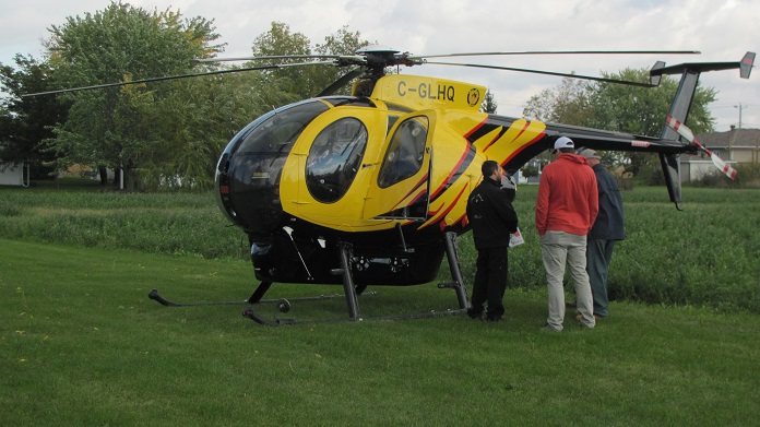 Coop des Frontieres lancement a Ste-Martine helicoptere via Heli_Mistral Photo courtoisie