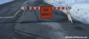 detour travaux panneau rue barree hiver a Valleyfield Photo INFOSuroit_com