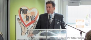 Pierre_Moreau inauguration centre de sante Chateauguay oct 2015 Photo INFOSuroit_com