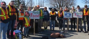 Grand nettoyage a Ste-Martine instigateurs et benevoles Photo courtoisie