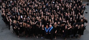 College de Valleyfield remise diplomes lancer du mortier 2016 Photo ColVal