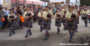 expo Ormstown parade 2015 joueurs de cornemuse Photo courtoisie expoormstown_com