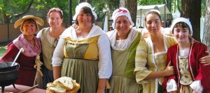 Habitants_du_Fort Femmes fetes seigneurie Chateauguay Photo courtoisie HSB Copyright Valery_Filion