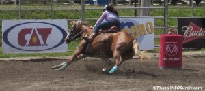 Rodeo Valleyfield cheval cavalier epreuve equestre Photo INFOSuroit_com