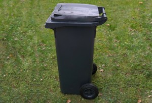 poubelle-bac-roulant-a-ordures-dechets-photo-pixabay-via-infosuroit