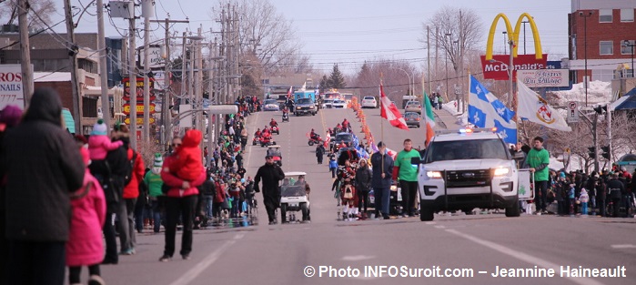 Defile Saint-Patrick de Chateauguay 2017-1 Photo INFOSuroit-Jeannine_Haineault