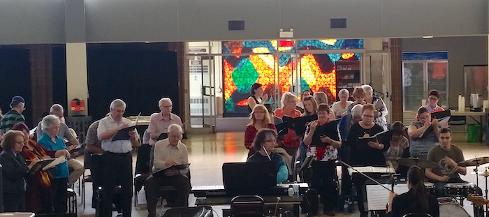 ChoeurdesGondoliers en repetition mai2017 Valleyfield photo courtoisie