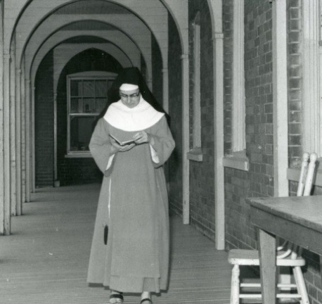 patrimoine religieux soeur Clarisse a Valleyfield Photo Peter Rozon Collection MUSO