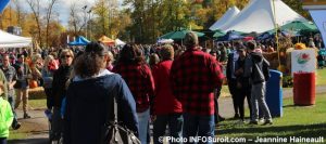 festival-des-Couleurs-Rigaud-2016-visiteurs-Photo-INFOSuroit-Jeannine_Haineault