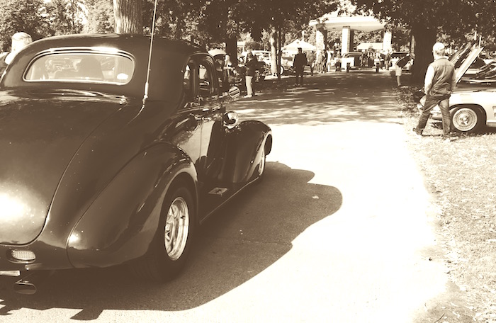 exposition Valleyfield voitures anciennes et modifiees parc Sauve Photo courtoisie FHS