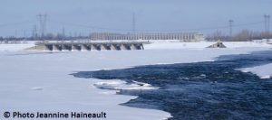 Barrage-Les-Cedres-depuis-parc-des-iles-de-St-Timothee-hiver-Photo-Jeannine_Haineault-pour-INFOSuroit