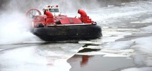 aeroglisseur Garde cotiere sur riviere Chateauguay glace hiver printemps photo courtoisie Ville Chateauguay