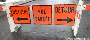 panneaux detour rue barree detour fev2018 Photo INFOSuroit