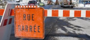 Bris aqueduc Valleyfield hiver panneau signalisation rue barree photo courtoisie ville Valleyfield