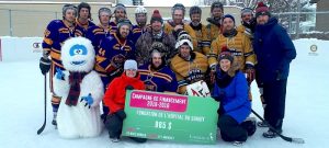tournoi de hockey du YetiFest remise cheque Fondation Hopital Suroit photo courtoisie FHS