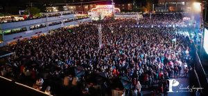 foule assistance Festival de cirque 2018 CowboysFringants photo Pascale_Levesque via Vaudreuil-Dorion